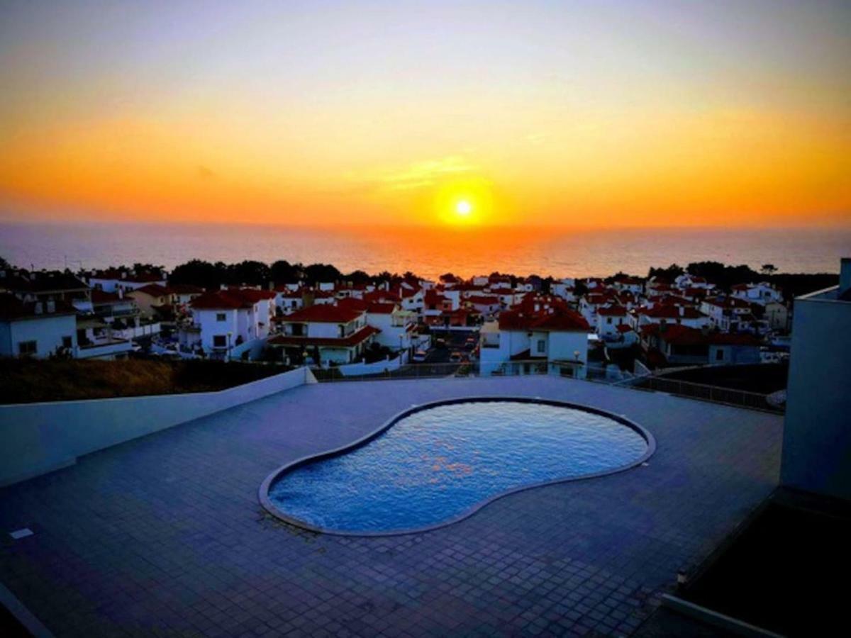 Marnix'S Apartment Nazare Bagian luar foto