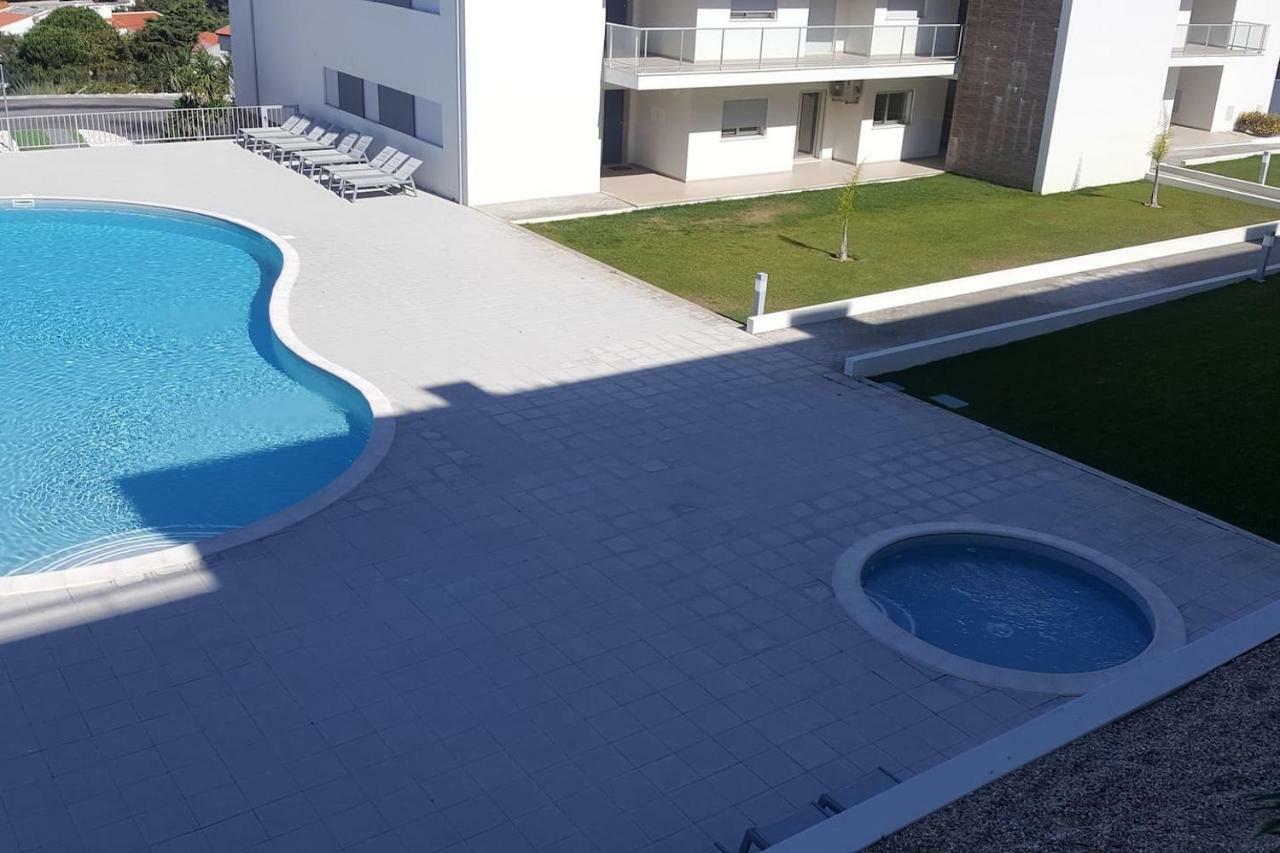 Marnix'S Apartment Nazare Bagian luar foto