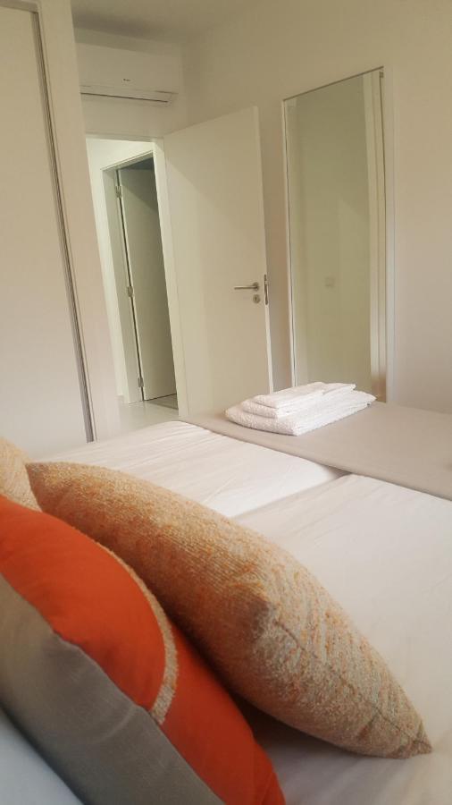 Marnix'S Apartment Nazare Bagian luar foto